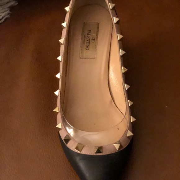 Black Valentino Heels - Picture 2 of 5